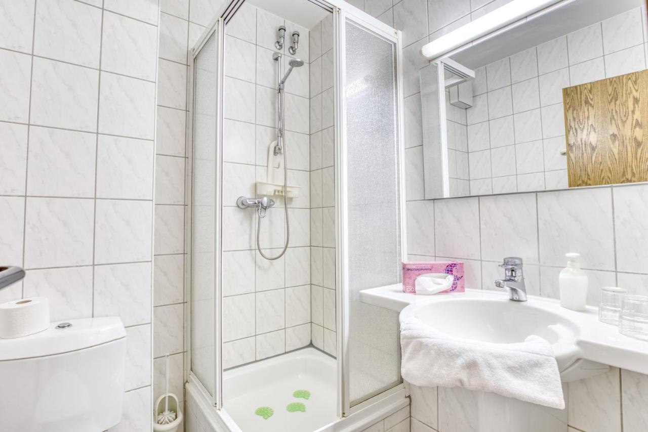 Hotel Kiebitz An Der Ostsee เบอร์เกอเรนเดอ-เรทวิช ภายนอก รูปภาพ