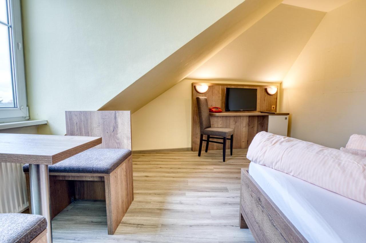 Hotel Kiebitz An Der Ostsee เบอร์เกอเรนเดอ-เรทวิช ภายนอก รูปภาพ